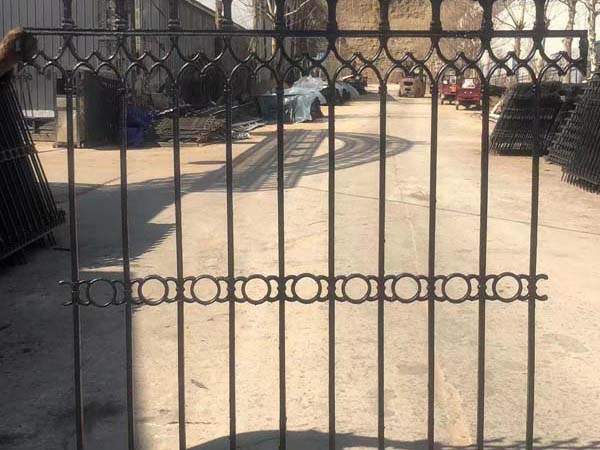 鑄鐵綠化護(hù)欄